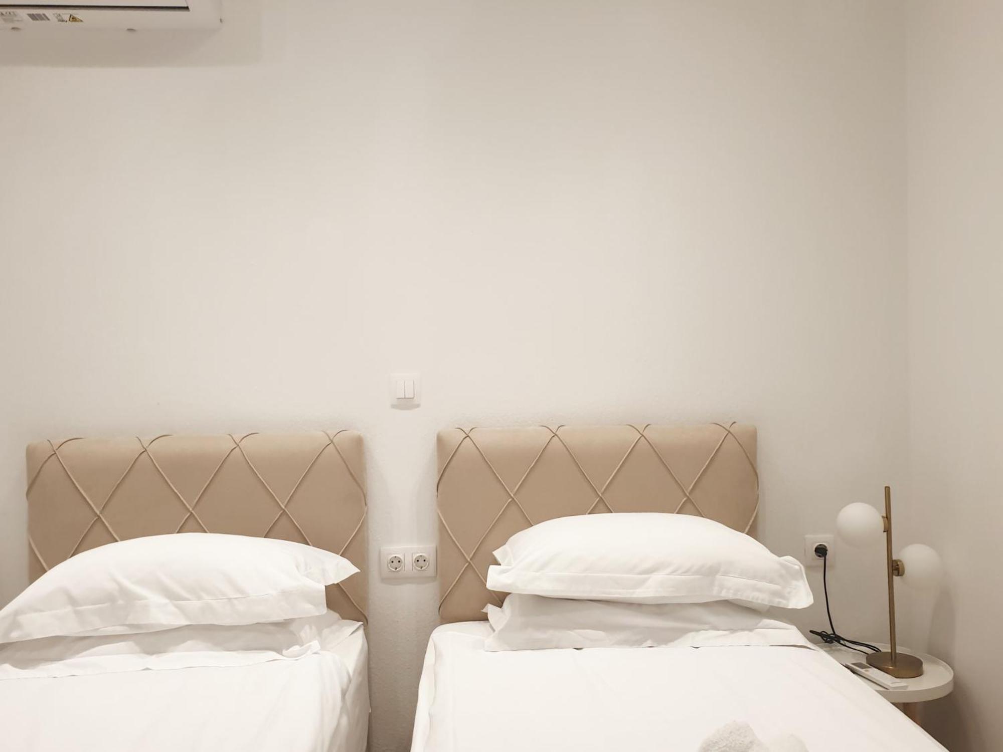 Eantos Studios And Suites Peraia  ห้อง รูปภาพ